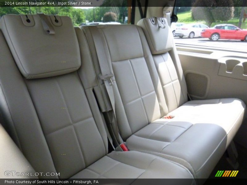 Ingot Silver / Stone 2014 Lincoln Navigator 4x4