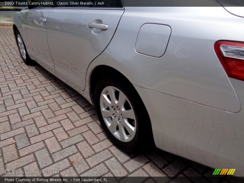 Classic Silver Metallic / Ash 2009 Toyota Camry Hybrid