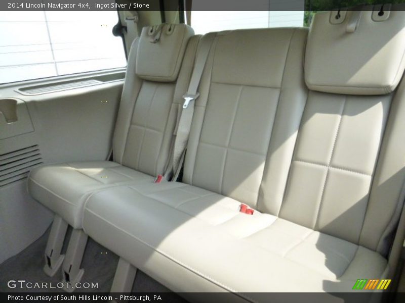 Ingot Silver / Stone 2014 Lincoln Navigator 4x4