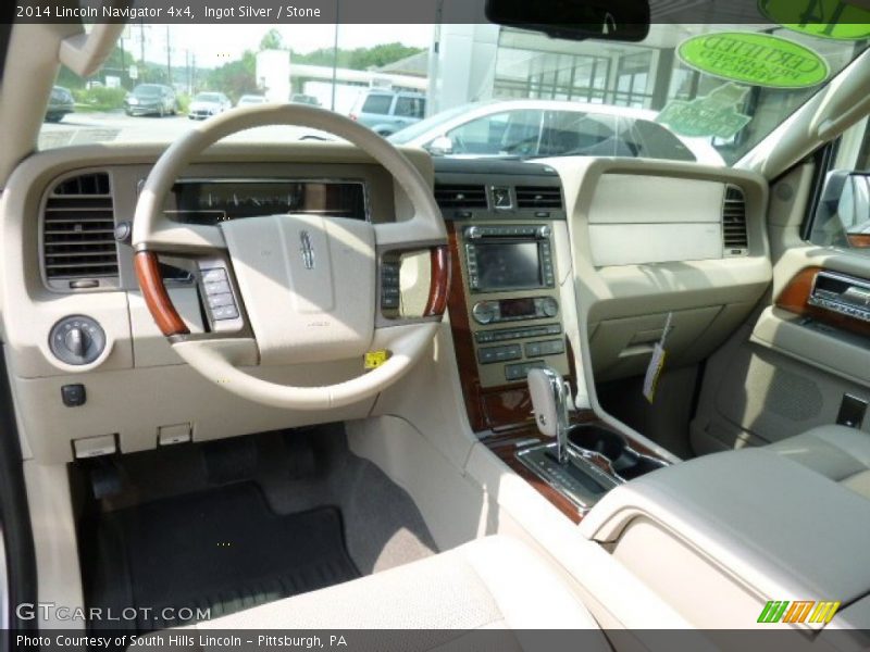 Ingot Silver / Stone 2014 Lincoln Navigator 4x4