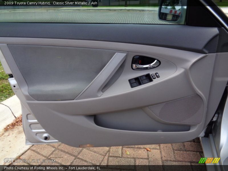 Classic Silver Metallic / Ash 2009 Toyota Camry Hybrid