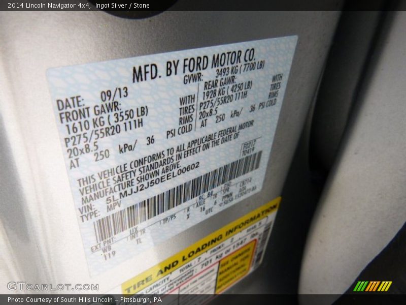 Ingot Silver / Stone 2014 Lincoln Navigator 4x4