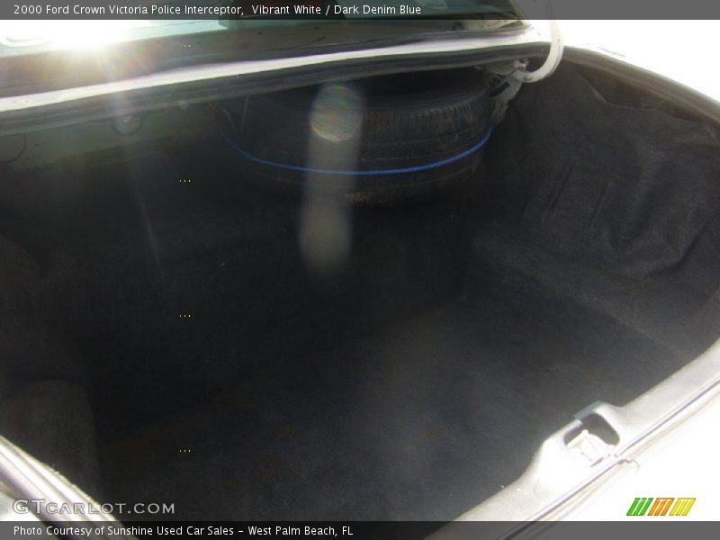 Vibrant White / Dark Denim Blue 2000 Ford Crown Victoria Police Interceptor