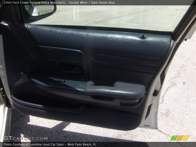 Vibrant White / Dark Denim Blue 2000 Ford Crown Victoria Police Interceptor