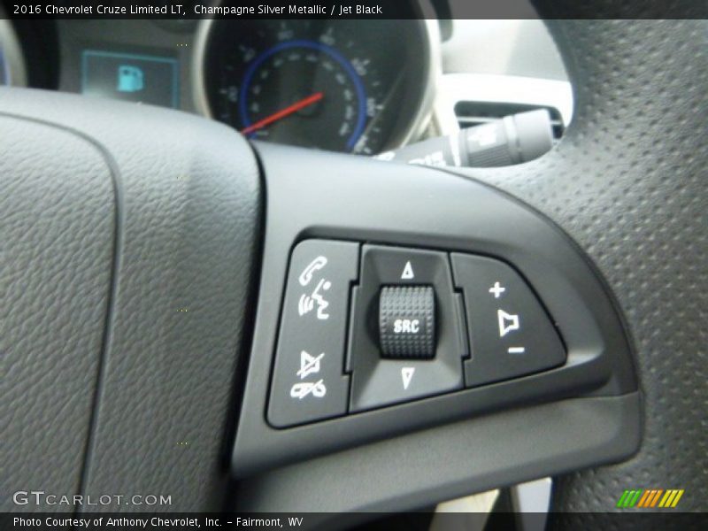Champagne Silver Metallic / Jet Black 2016 Chevrolet Cruze Limited LT