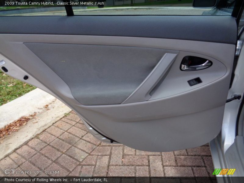 Classic Silver Metallic / Ash 2009 Toyota Camry Hybrid