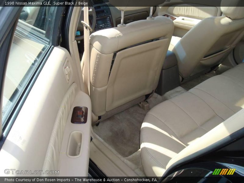 Super Black / Beige 1998 Nissan Maxima GLE