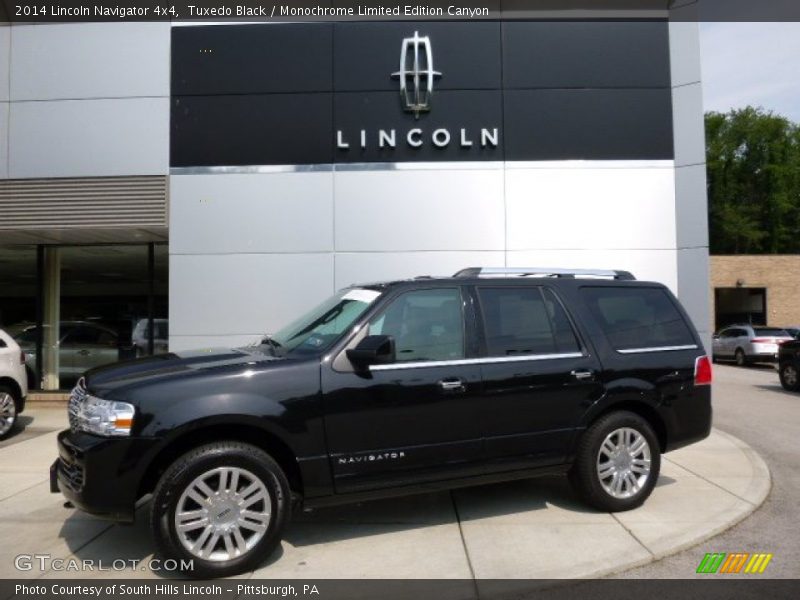 Tuxedo Black / Monochrome Limited Edition Canyon 2014 Lincoln Navigator 4x4