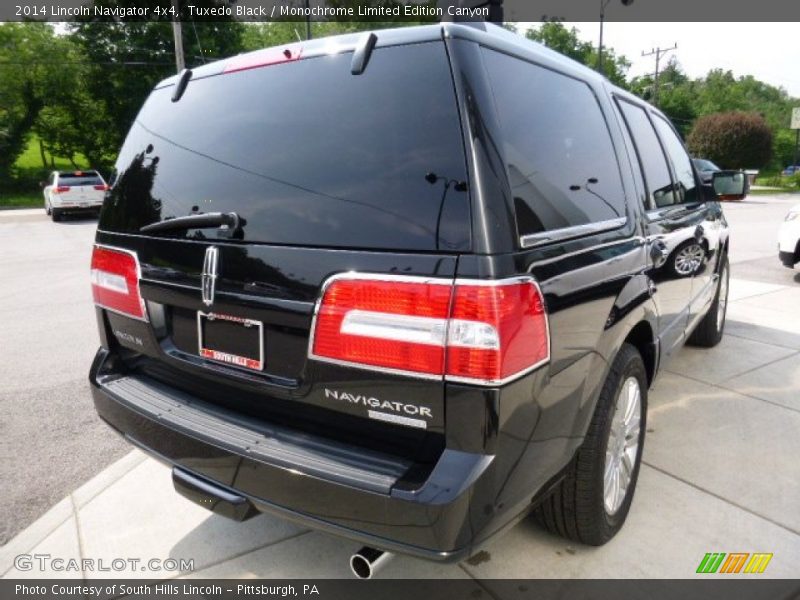 Tuxedo Black / Monochrome Limited Edition Canyon 2014 Lincoln Navigator 4x4