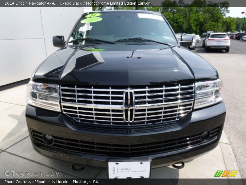 Tuxedo Black / Monochrome Limited Edition Canyon 2014 Lincoln Navigator 4x4