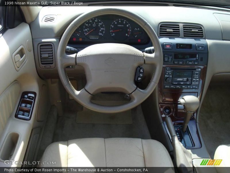 Super Black / Beige 1998 Nissan Maxima GLE