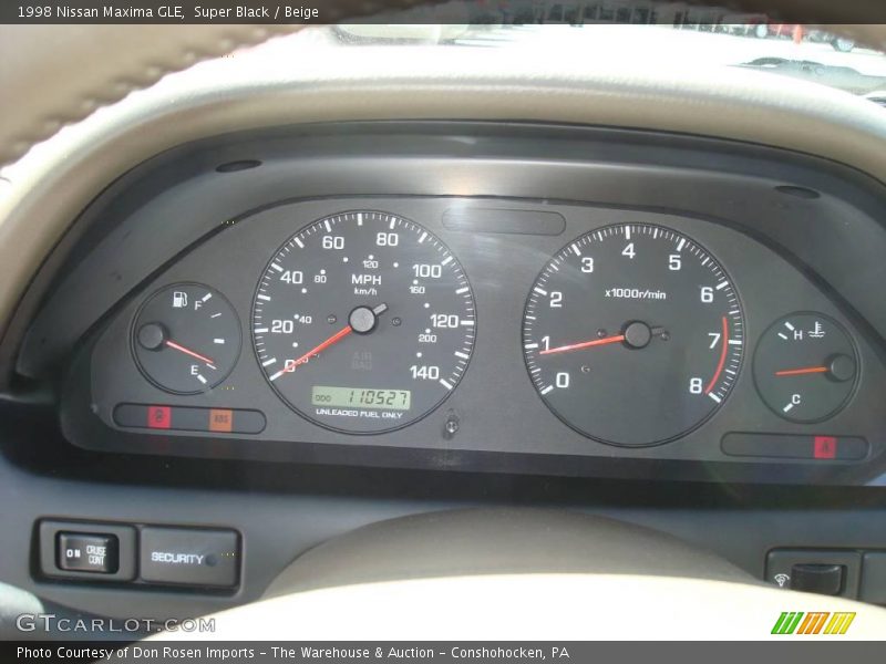 Super Black / Beige 1998 Nissan Maxima GLE