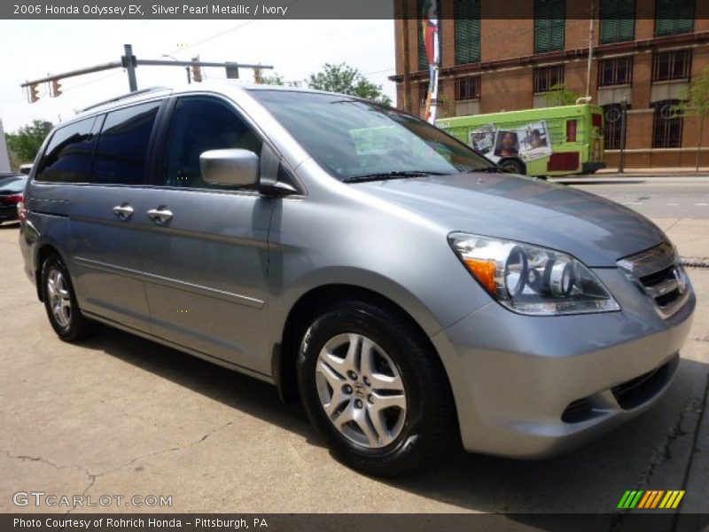 Silver Pearl Metallic / Ivory 2006 Honda Odyssey EX
