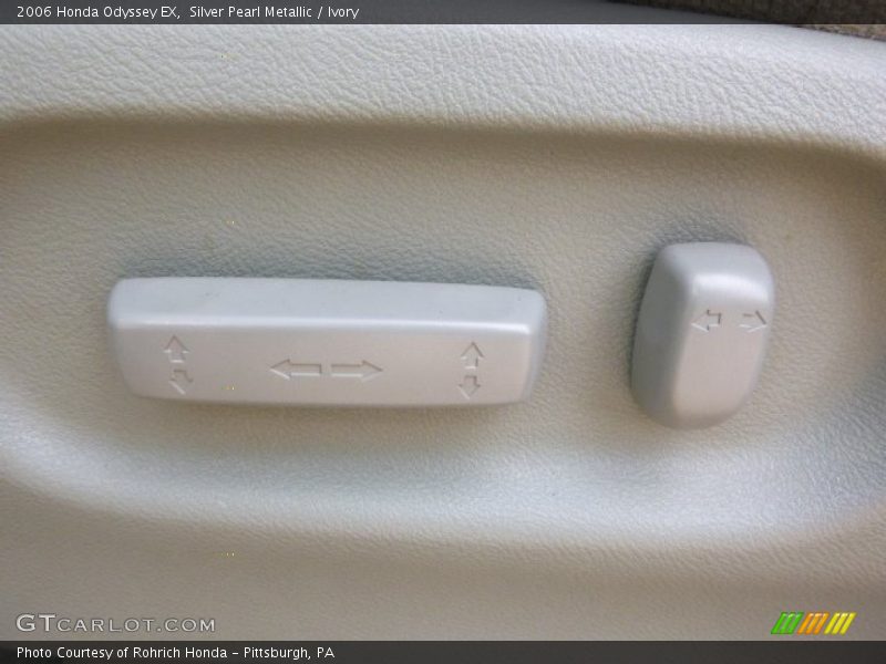 Silver Pearl Metallic / Ivory 2006 Honda Odyssey EX