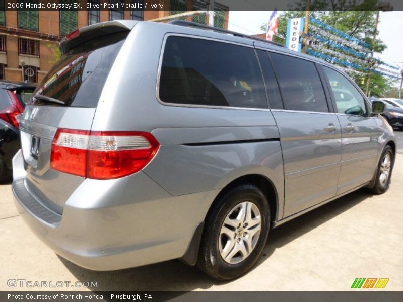 Silver Pearl Metallic / Ivory 2006 Honda Odyssey EX