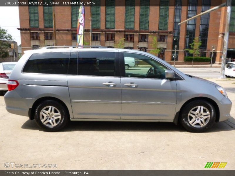 Silver Pearl Metallic / Ivory 2006 Honda Odyssey EX