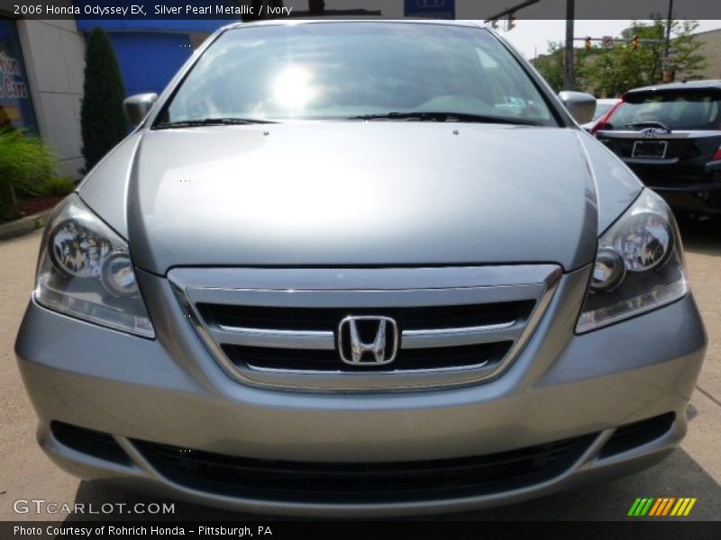 Silver Pearl Metallic / Ivory 2006 Honda Odyssey EX