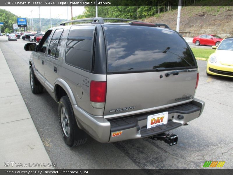 Light Pewter Metallic / Graphite 2002 Chevrolet Blazer LS 4x4