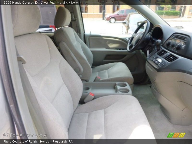 Silver Pearl Metallic / Ivory 2006 Honda Odyssey EX