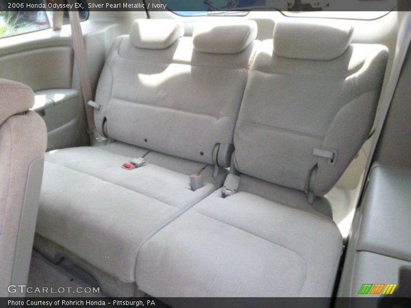 Silver Pearl Metallic / Ivory 2006 Honda Odyssey EX