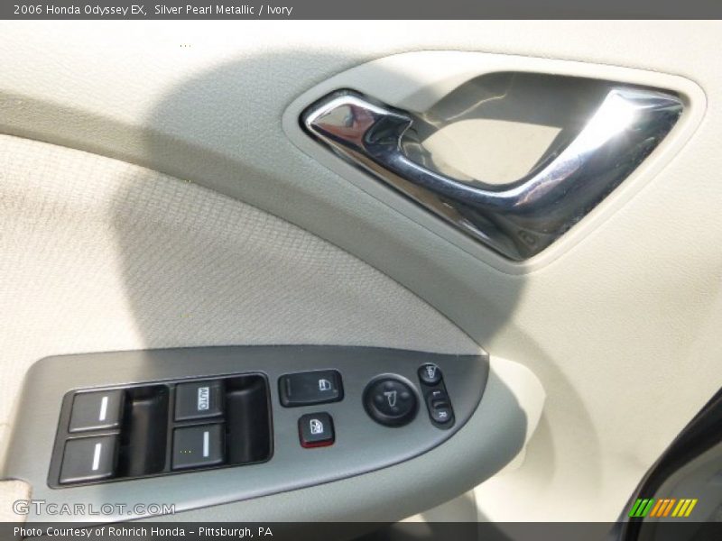 Silver Pearl Metallic / Ivory 2006 Honda Odyssey EX
