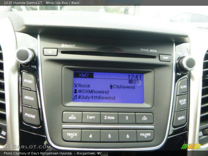 Controls of 2016 Elantra GT 