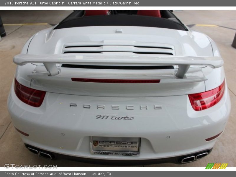 Carrara White Metallic / Black/Garnet Red 2015 Porsche 911 Turbo Cabriolet