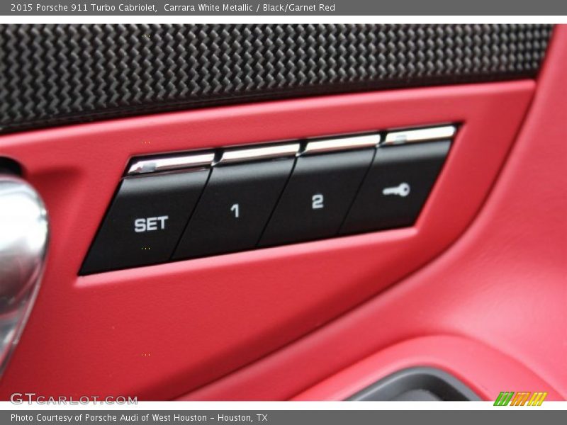Carrara White Metallic / Black/Garnet Red 2015 Porsche 911 Turbo Cabriolet