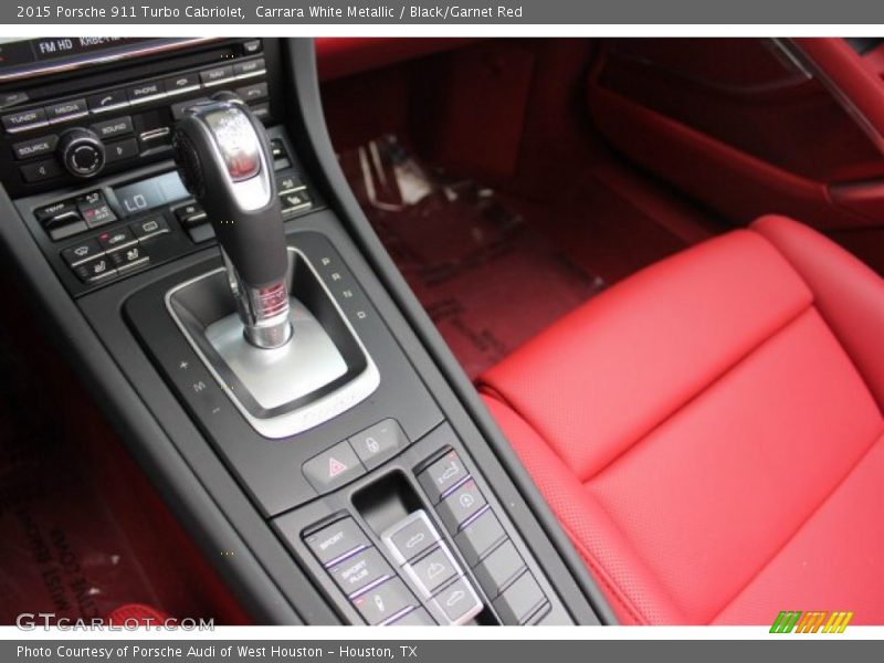 Controls of 2015 911 Turbo Cabriolet
