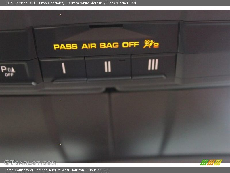 Carrara White Metallic / Black/Garnet Red 2015 Porsche 911 Turbo Cabriolet
