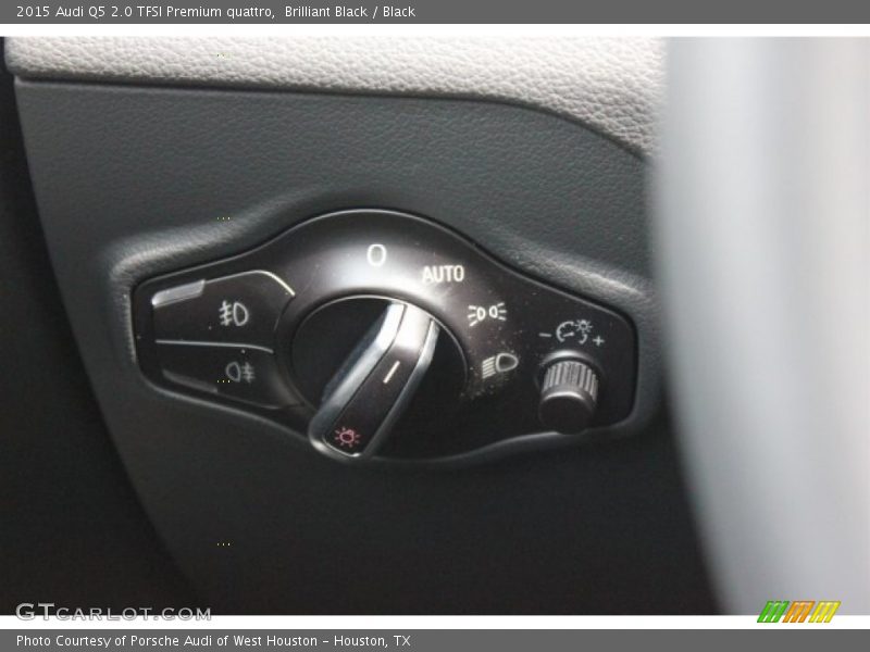 Brilliant Black / Black 2015 Audi Q5 2.0 TFSI Premium quattro