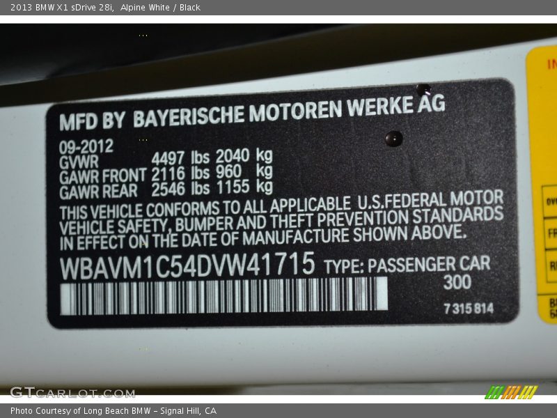 Alpine White / Black 2013 BMW X1 sDrive 28i