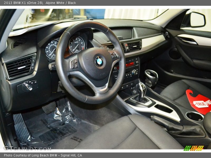 Alpine White / Black 2013 BMW X1 sDrive 28i