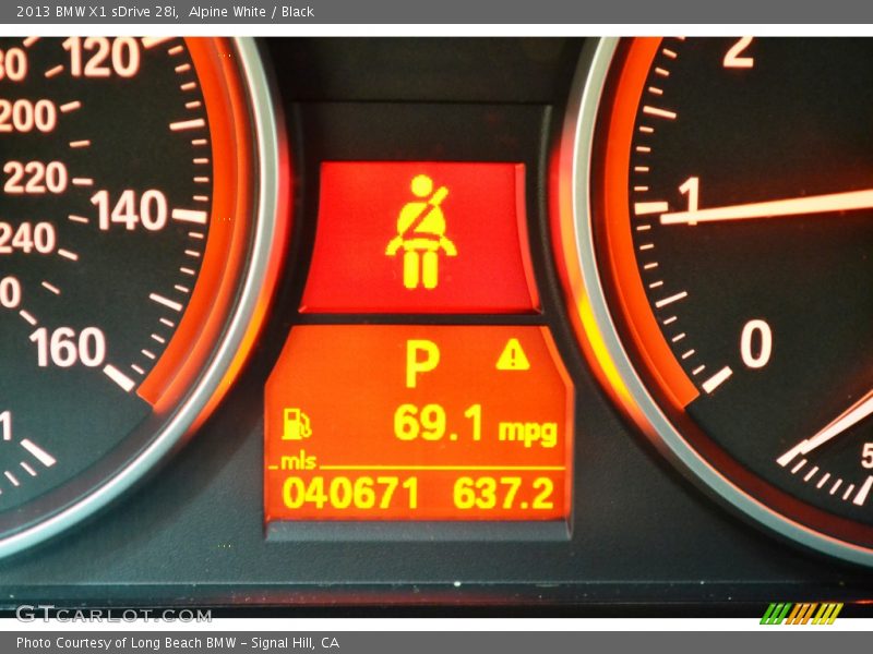Alpine White / Black 2013 BMW X1 sDrive 28i