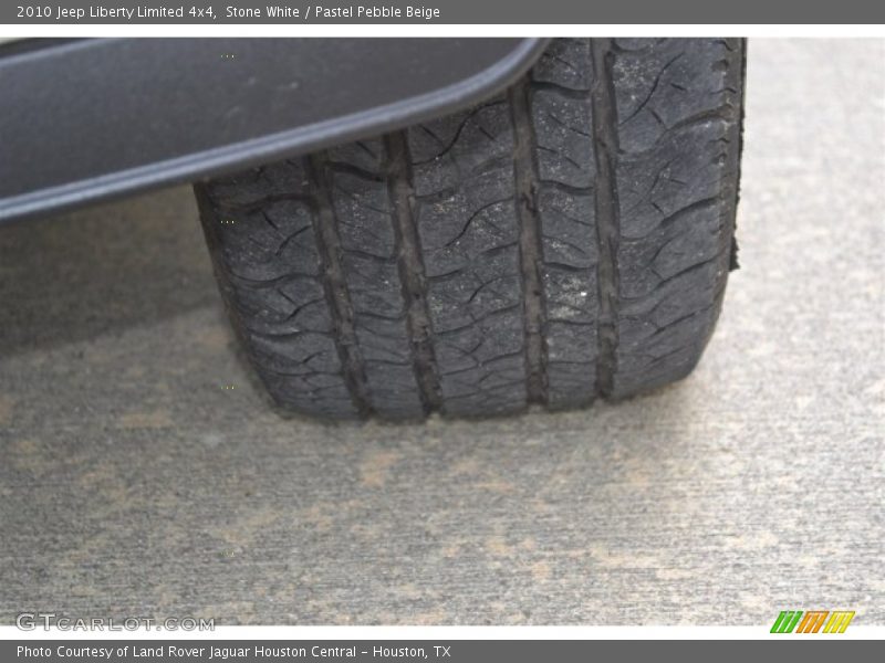 Stone White / Pastel Pebble Beige 2010 Jeep Liberty Limited 4x4