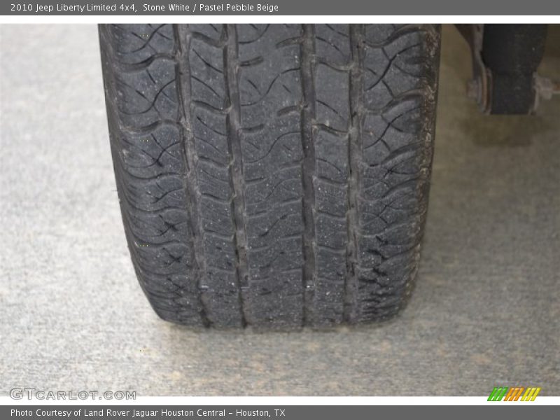 Stone White / Pastel Pebble Beige 2010 Jeep Liberty Limited 4x4
