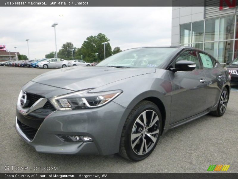 Front 3/4 View of 2016 Maxima SL