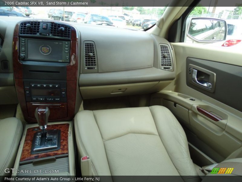 Sand Storm / Cashmere 2006 Cadillac SRX V8