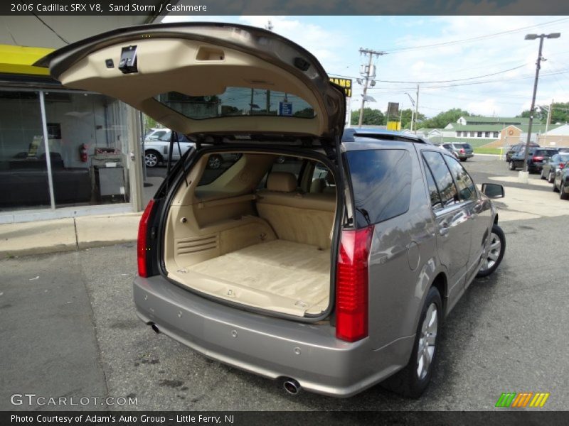 Sand Storm / Cashmere 2006 Cadillac SRX V8