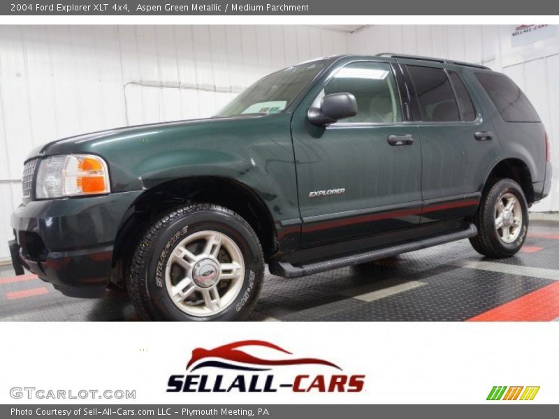 Aspen Green Metallic / Medium Parchment 2004 Ford Explorer XLT 4x4