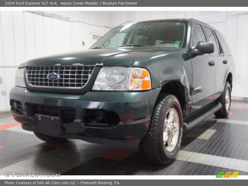 Aspen Green Metallic / Medium Parchment 2004 Ford Explorer XLT 4x4