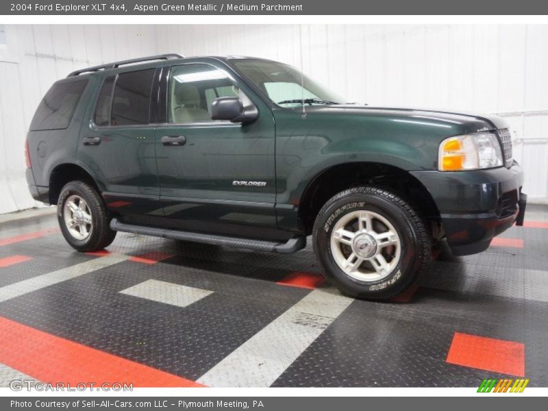 Aspen Green Metallic / Medium Parchment 2004 Ford Explorer XLT 4x4