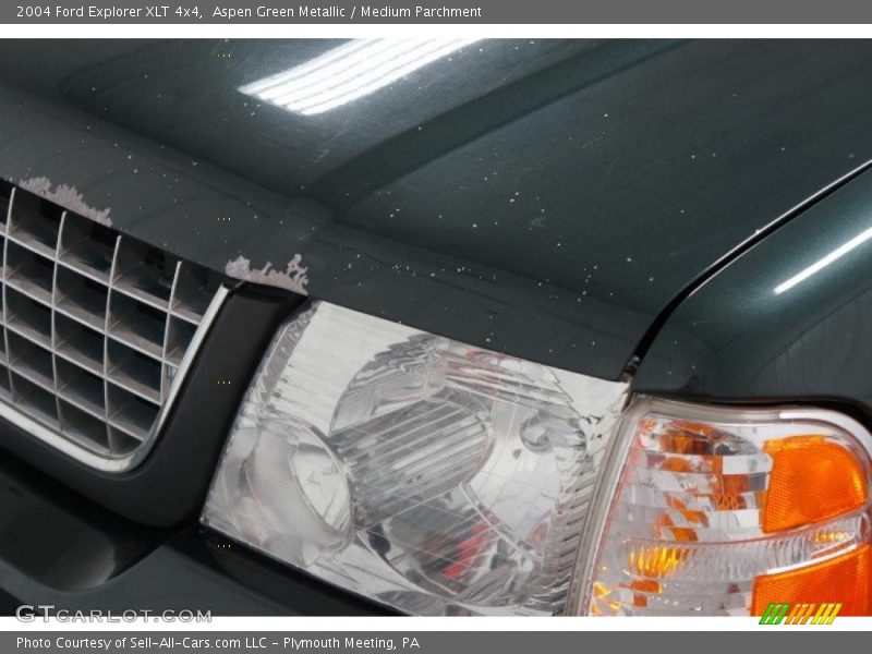 Aspen Green Metallic / Medium Parchment 2004 Ford Explorer XLT 4x4