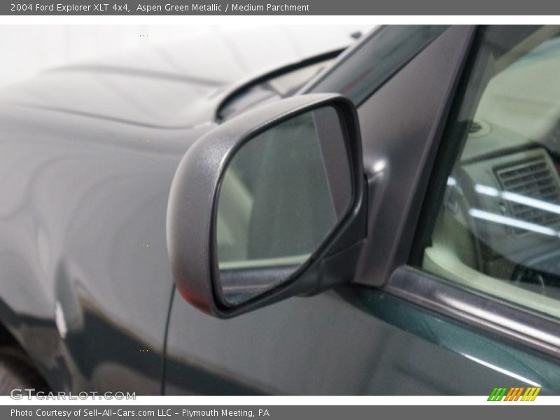 Aspen Green Metallic / Medium Parchment 2004 Ford Explorer XLT 4x4