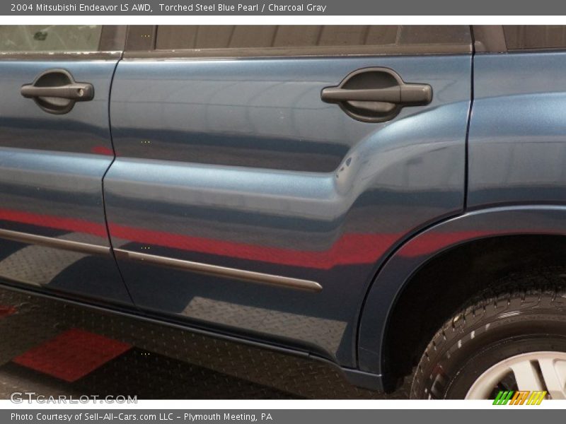 Torched Steel Blue Pearl / Charcoal Gray 2004 Mitsubishi Endeavor LS AWD