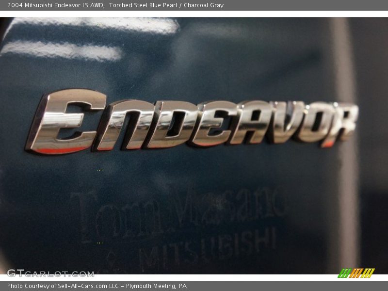 Torched Steel Blue Pearl / Charcoal Gray 2004 Mitsubishi Endeavor LS AWD