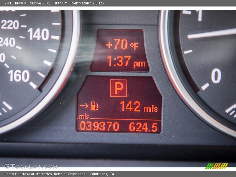 Titanium Silver Metallic / Black 2011 BMW X5 xDrive 35d