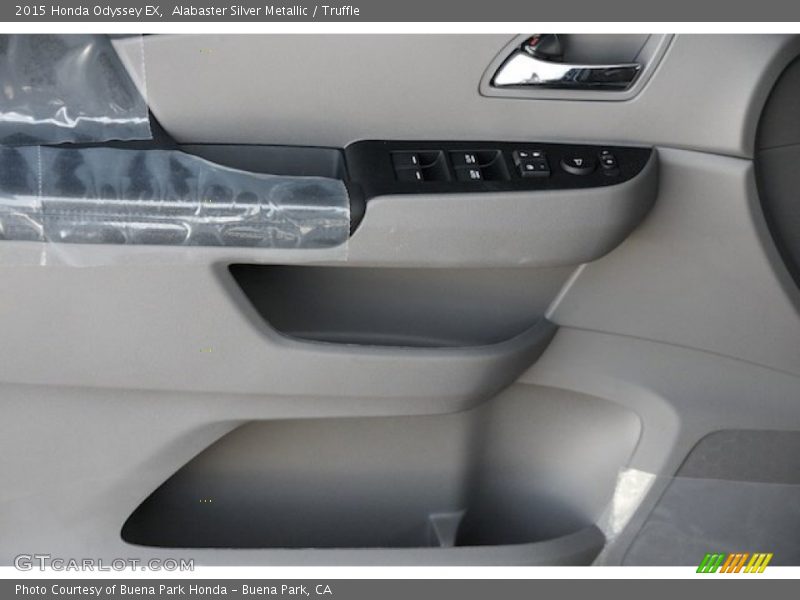 Alabaster Silver Metallic / Truffle 2015 Honda Odyssey EX