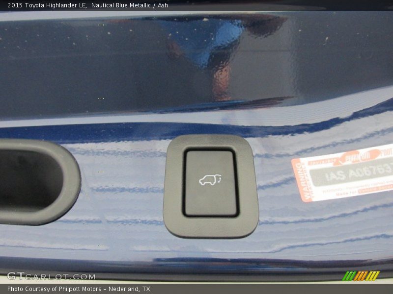 Nautical Blue Metallic / Ash 2015 Toyota Highlander LE
