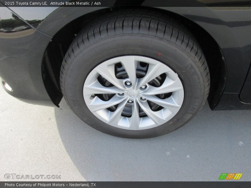 Attitude Black Metallic / Ash 2015 Toyota Camry LE